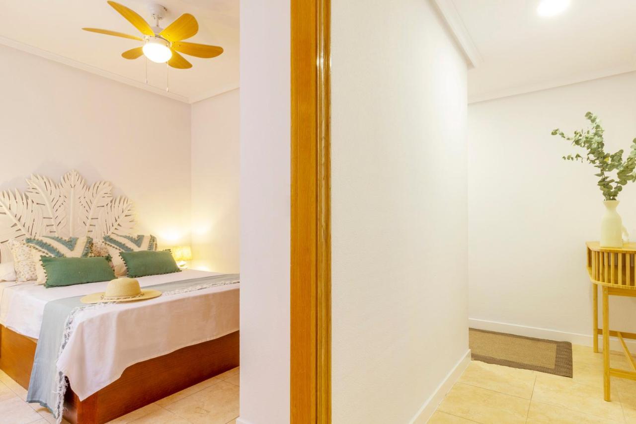 Apartamento Pink Maritimo Torrevieja Zewnętrze zdjęcie