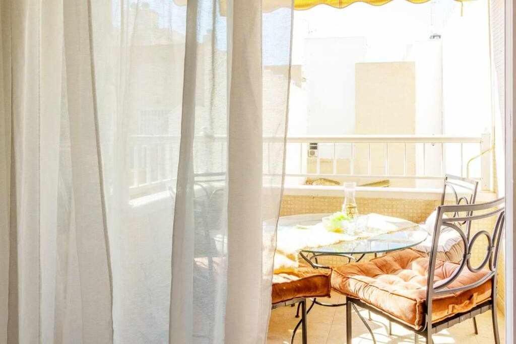Apartamento Pink Maritimo Torrevieja Zewnętrze zdjęcie