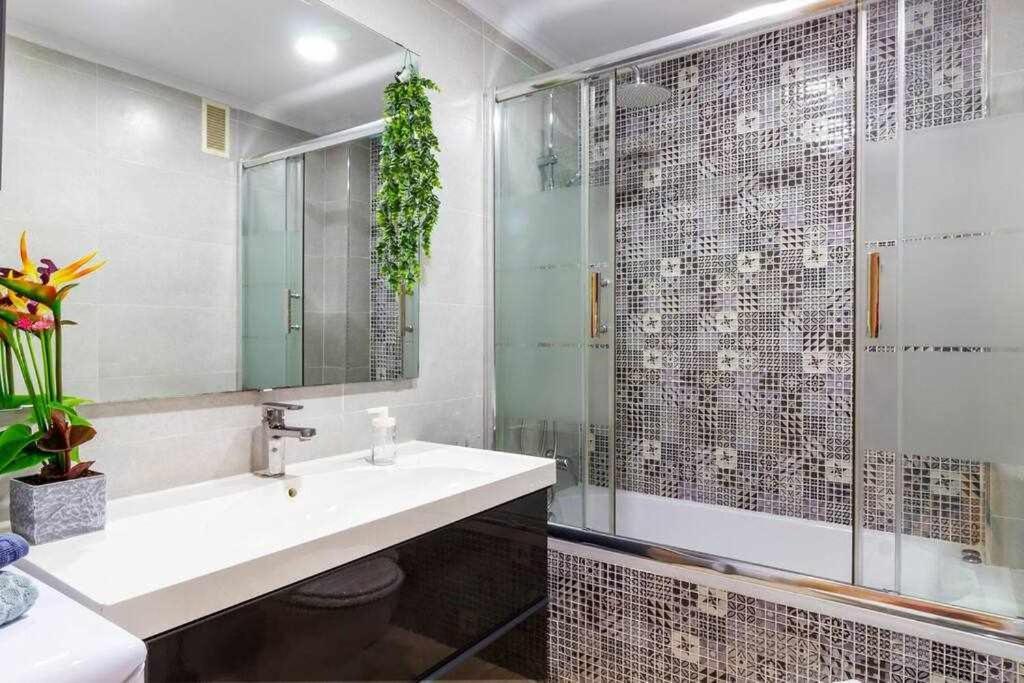 Apartamento Pink Maritimo Torrevieja Zewnętrze zdjęcie