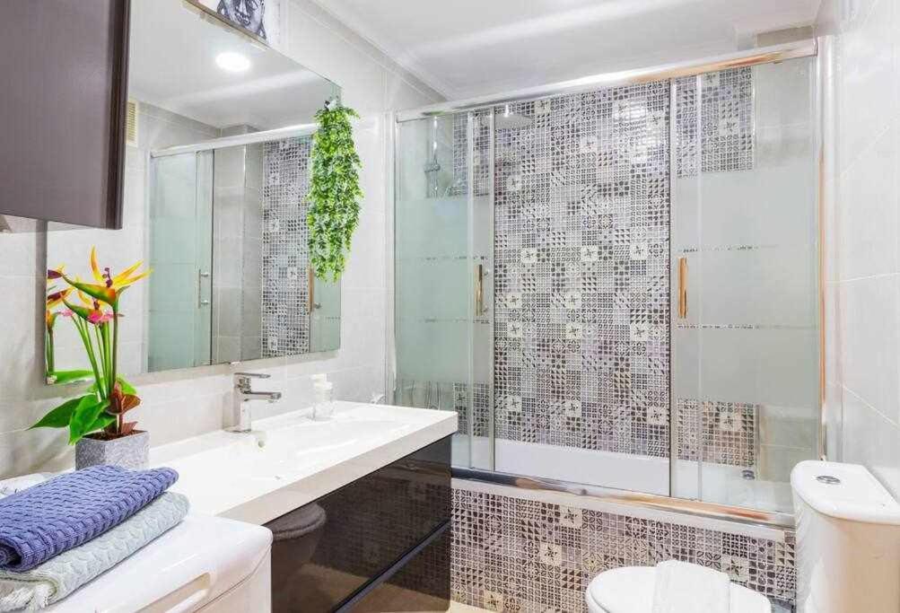 Apartamento Pink Maritimo Torrevieja Zewnętrze zdjęcie